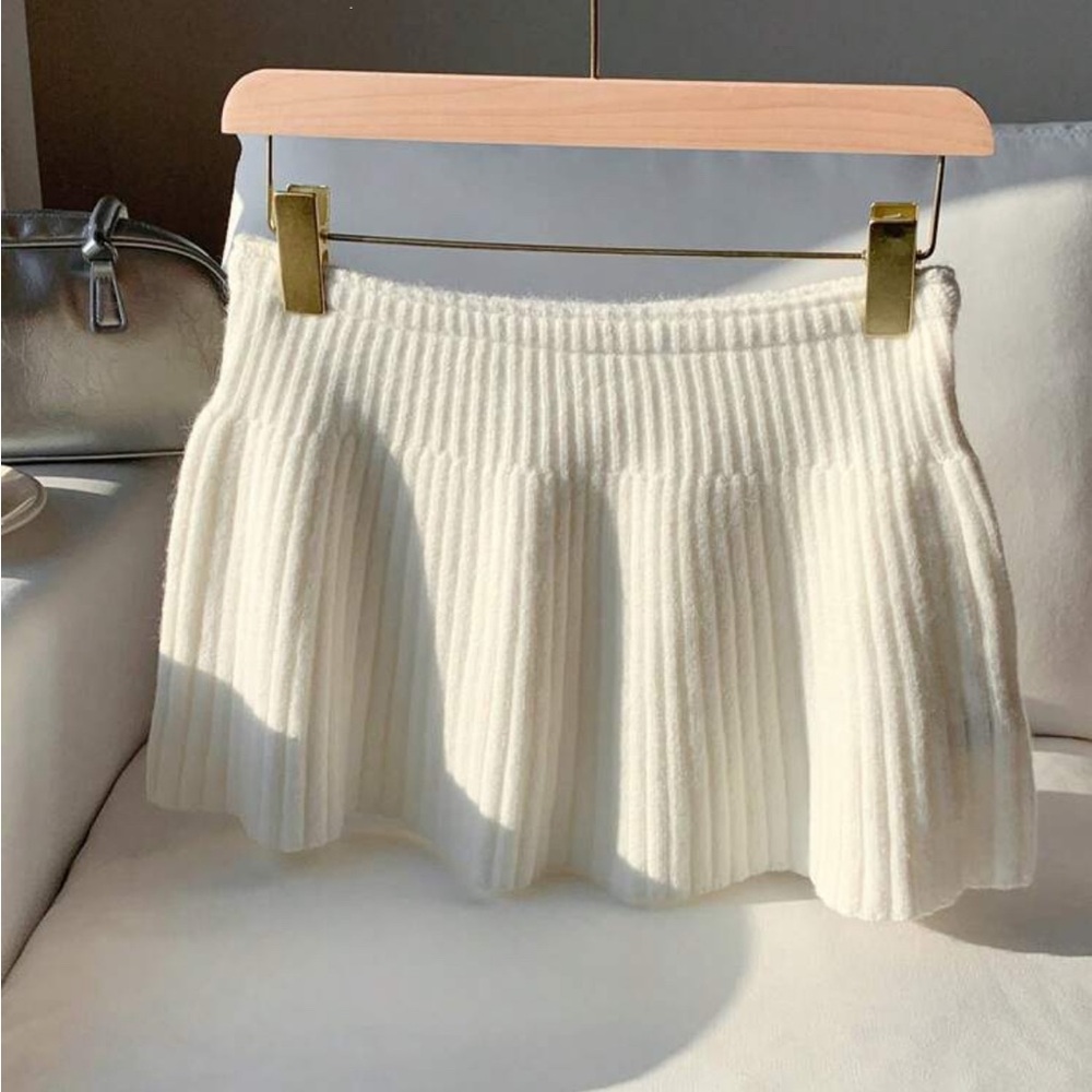White Ribbed Mini Skirt - Picture 2 of 4